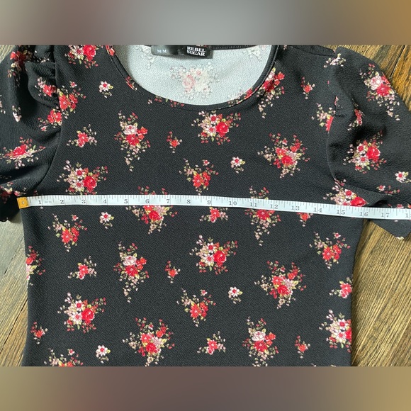 Rebel Sugar Floral Dress, Black & Red Short Sleeve, Size Medium - Picture 3 of 7